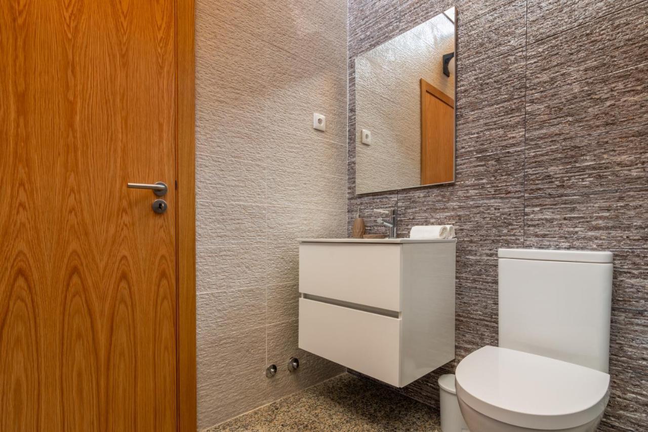 Aldeamento Casas Do Alto Do Vez Lägenhet Balouta Exteriör bild