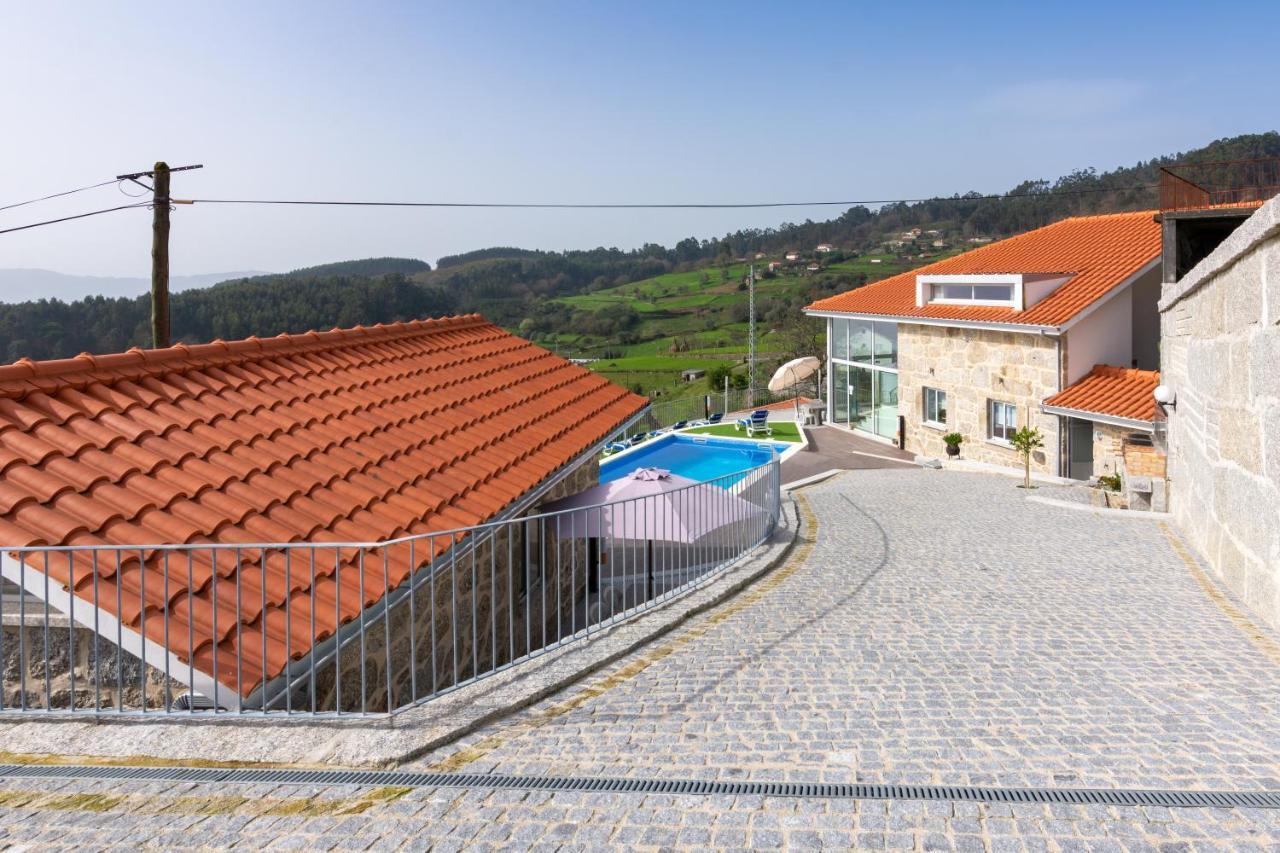 Aldeamento Casas Do Alto Do Vez Lägenhet Balouta Exteriör bild